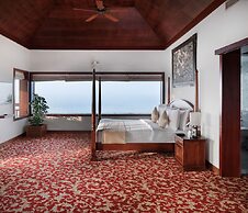 Gokulam Grand Turtle On The Beach