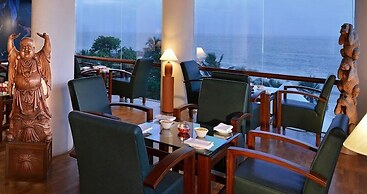 Gokulam Grand Turtle On The Beach