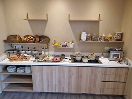 Sure Hotel by Best Western Saint-Quentin Ouest Le pot d'étain