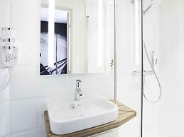 ibis Styles Laval Centre Gare