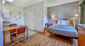 OYO Townhouse Sulphur, LA Extended Stay