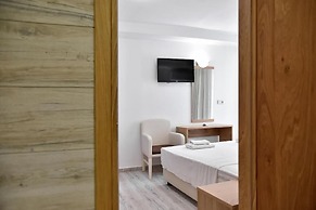 Artemis Hotel Apartments