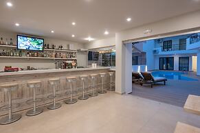 Artemis Hotel Apartments