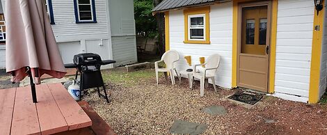 Weirs Beach Motel and Cottages