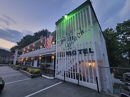 Weirs Beach Motel and Cottages