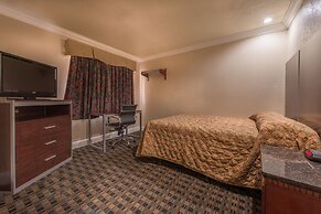 Edgewater Inn Reedley