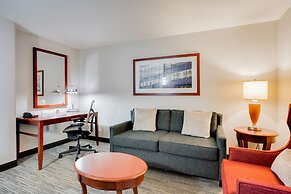 Hilton Garden Inn Milwaukee Airport