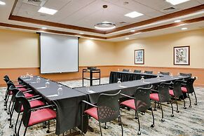 Hilton Garden Inn Milwaukee Airport