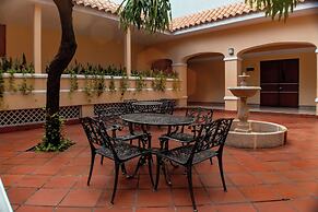 Hotel Arizona Suites