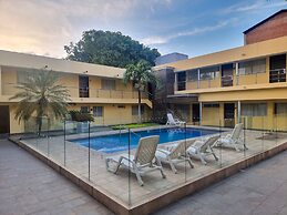 Hotel Arizona Suites