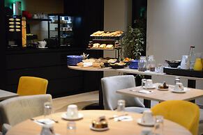 The Originals City, Hôtel Hélios