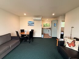 Asure Ashley Motor Lodge