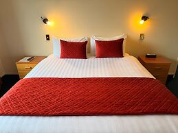 Asure Ashley Motor Lodge