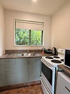 Asure Ashley Motor Lodge