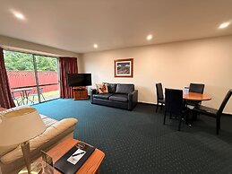 Asure Ashley Motor Lodge