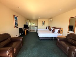 Asure Ashley Motor Lodge