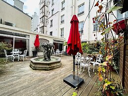 Agate Hotel