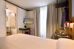 Agate Hotel