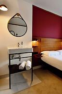 Agate Hotel