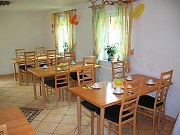 Hotel & Gästehaus Im Ziegelweg garni