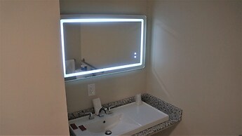 Classic Motor Lodge West Green