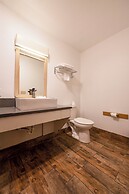 Budget Inn Gladstone By OYO - Portland/Clackamas