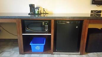 Days Inn by Wyndham Regina Airport West