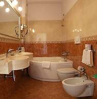 Hotel Santa Lucia Le Sabbie d'Oro