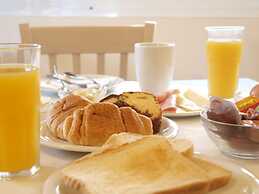 Apollon Hotel Apartments