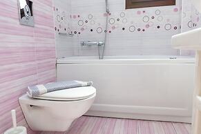 Depis Place & Apartments