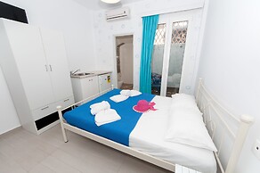 Depis Place & Apartments