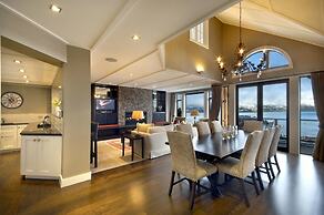 Commonage Villas by Staysouth