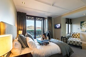 Commonage Villas by Staysouth