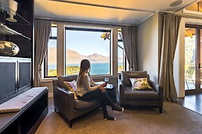 Commonage Villas by Staysouth