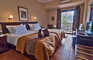 Doupiani House Hotel