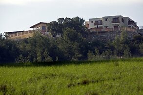 Demetriou Paradisos Hills