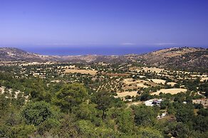 Demetriou Paradisos Hills