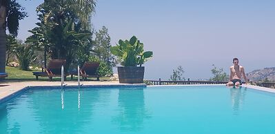 Demetriou Paradisos Hills