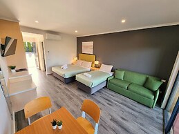 Seaview Motel and Apartments