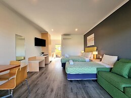 Seaview Motel and Apartments