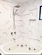 Seaview Motel and Apartments