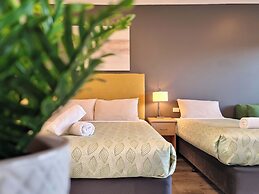 Seaview Motel and Apartments