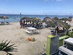 Fun Holiday Beach Resort