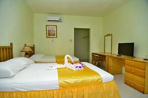 Fun Holiday Beach Resort