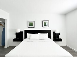 Beach Gardens A North Beach Village Resort Hotel