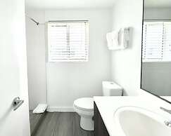 Beach Gardens A North Beach Village Resort Hotel