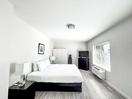 Beach Gardens A North Beach Village Resort Hotel