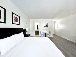 Beach Gardens A North Beach Village Resort Hotel