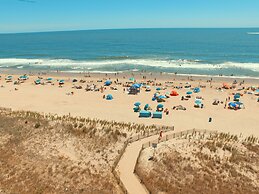 SeaLoft Oceanfront Hotel