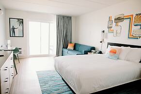 SeaLoft Oceanfront Hotel
